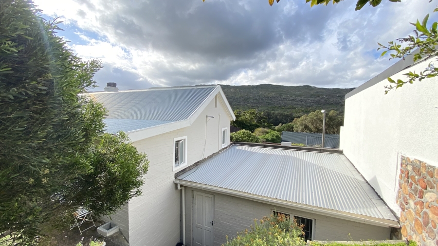 3 Bedroom Property for Sale in Glencairn Western Cape